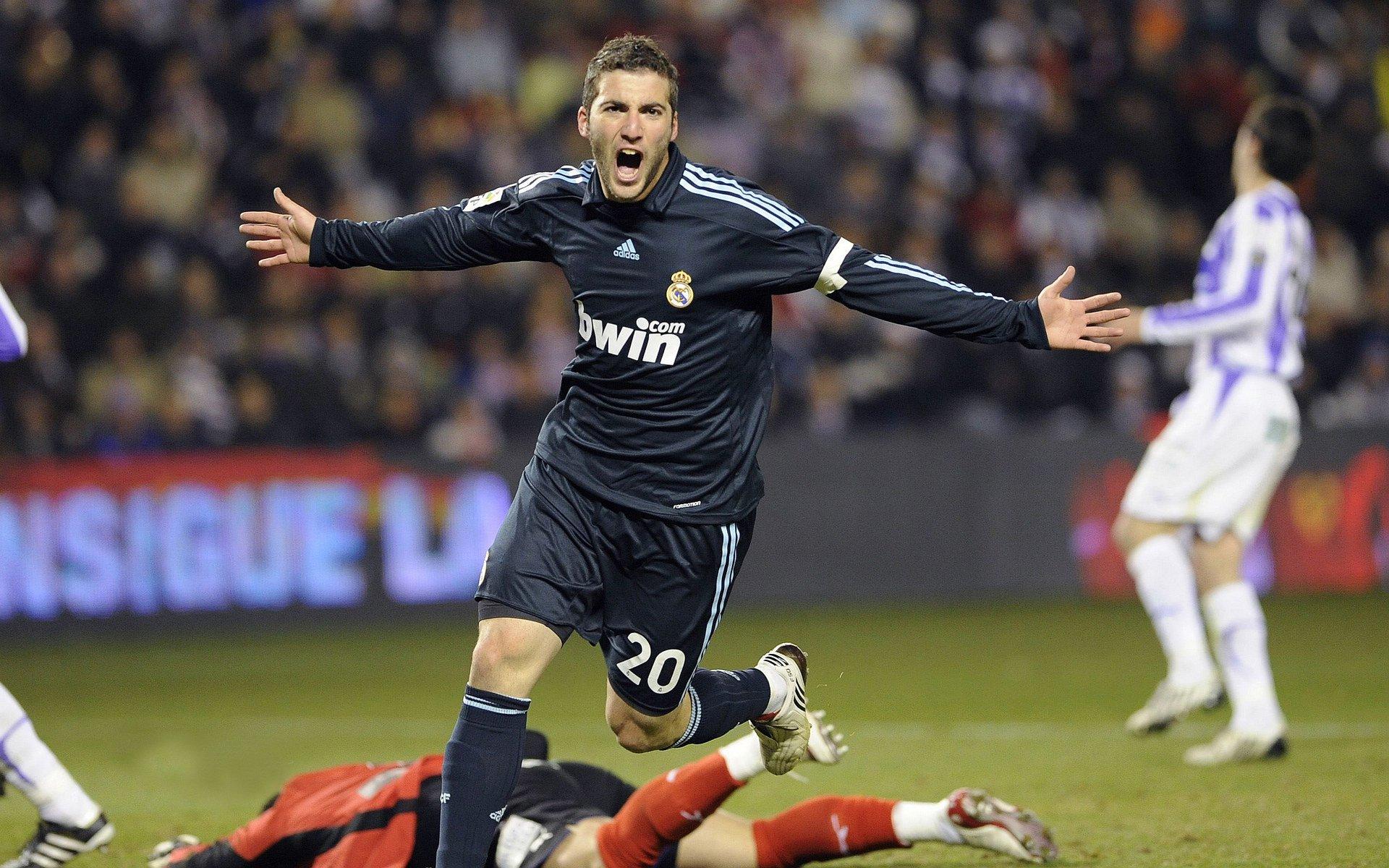 帕尔默闪耀决赛独造3球！切尔西新王登基，复制阿扎尔神迹